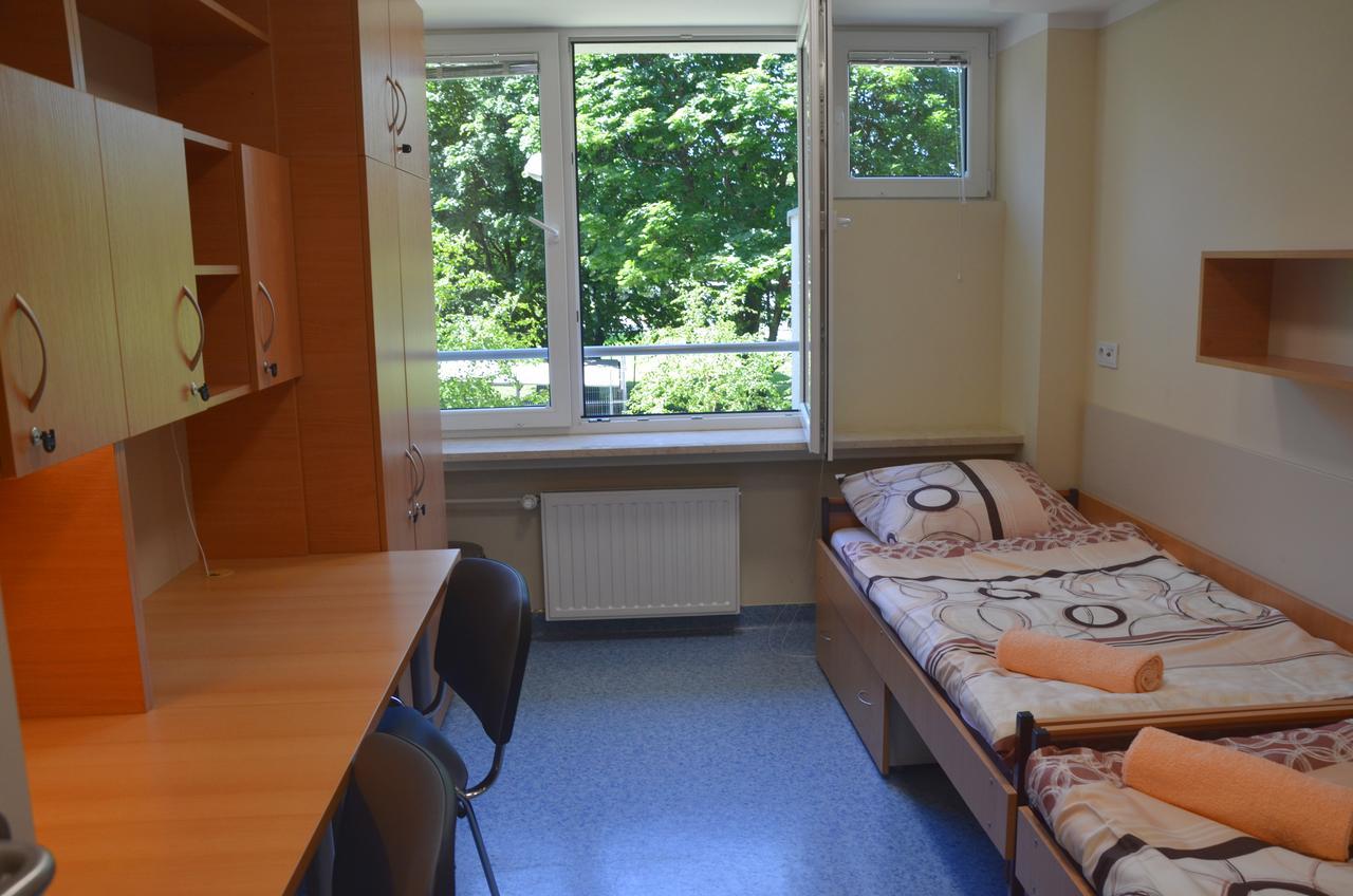 Babilon Hostel Krakau Buitenkant foto