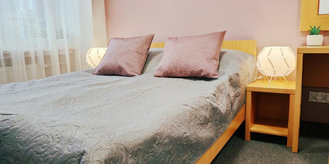 Babilon Hostel Krakau Buitenkant foto